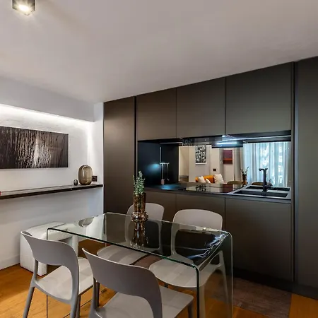 Stayeasy Rosales3 - Metro And Parking Milan