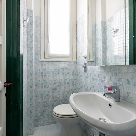 Luxury Penthouse Near Duomo & Colonne Apartman