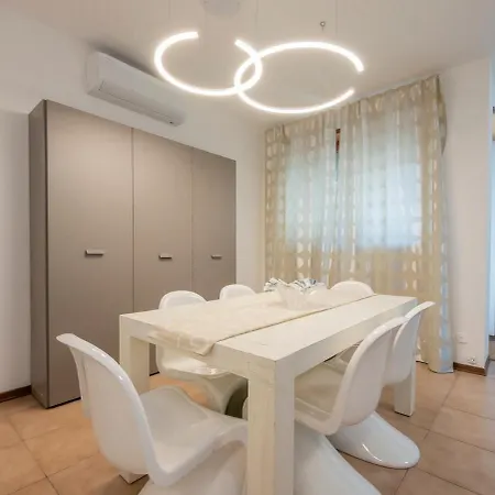 Xenia - 4 In Via Cassano 14 Apartman