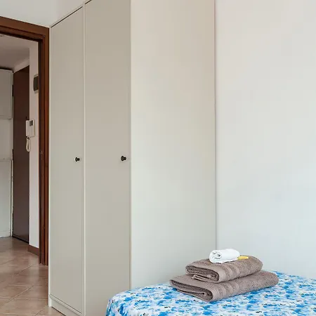 Comfort - Near Metro&central Station Appartamento *