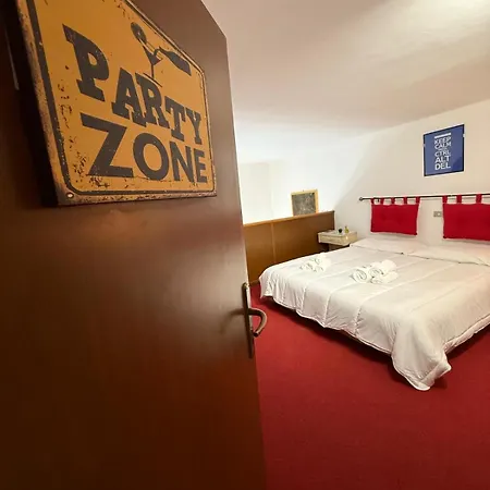 Appartement Polished 2-br Bi-level Navigli District