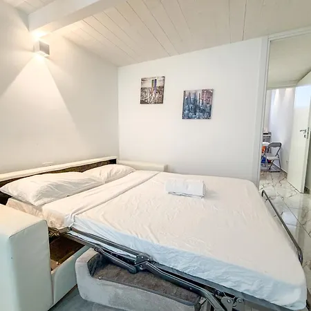 Accogliente Loft Su Due Livelli A - Metro M1 Διαμέρισμα