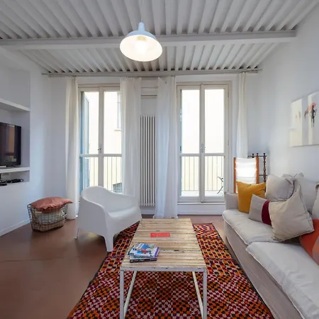 Charming Navigli By I-host شقة