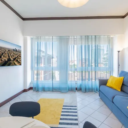 Apartamento Brera Sky Loft - Center - Skyline View & Metro Milão