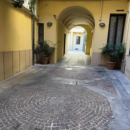 Raffinato Duomo Di Milánó