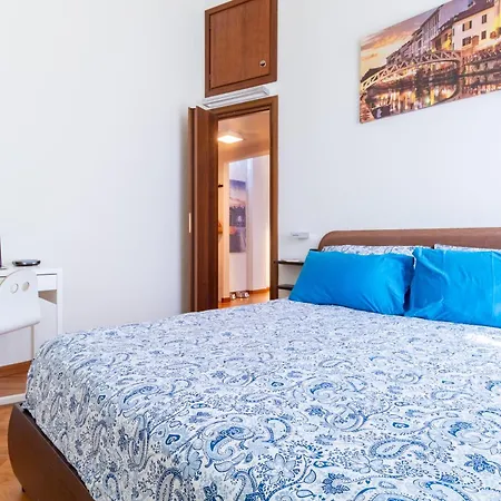 Casa Di Leon Bicocca Garage Privato E Metro M5 * Milão