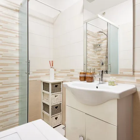 Apartamento Stazione - 1bdr Accogliente E
