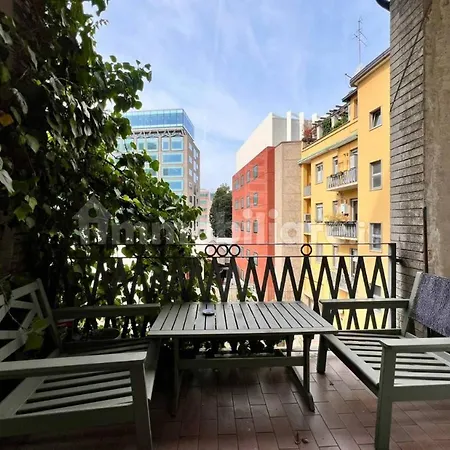 Апартаменты 5 Rooms, 10 Guests, 220sqm, Terrace, 5mn Duomo *
