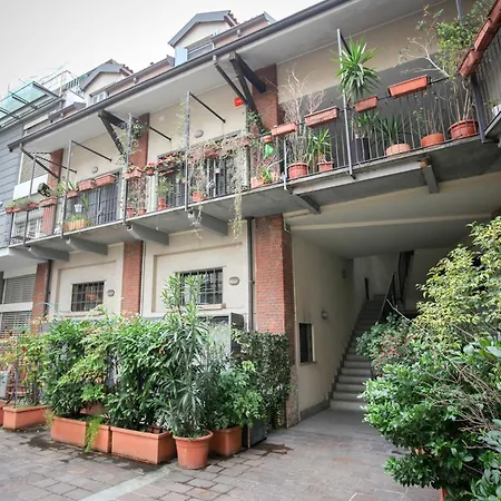 Isola Design Townhouse On 3 Levels, Terrace, Garage Milano