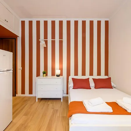 Cagliero 14 - The Red Apartamento