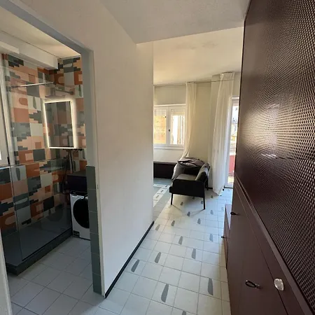 Appartement Moderno Monolocale Con Balcone E Parcheggio 204 *