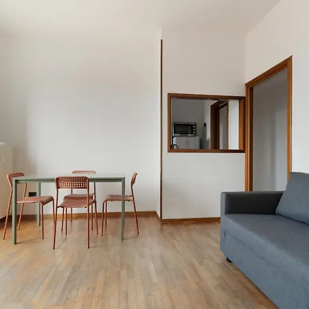 Guesthost - Comfy Balcony Flat Affori Mm3 شقة ميلان