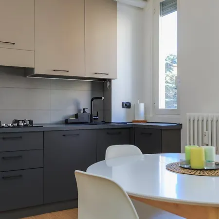 Appartamento Xenia - 2 In Viale Suzzani 88 Milano