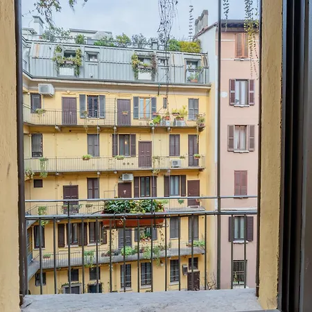 Апартаменты 3 Stops To Duomo - Delightful In Porta Romana *