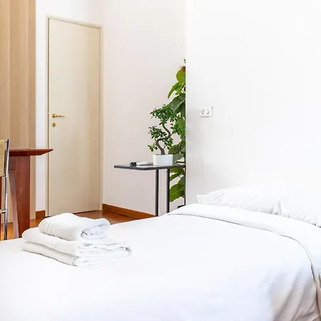Solferino 29 - Duomo 20 Min Walks - Private Garden In The Centre Of *