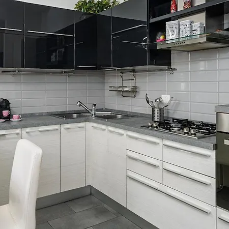 Toscanelli Bright Close To San Raffaele Hospital ميلان