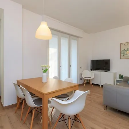 Appartement Xenia - 2 In Viale Romagna 22