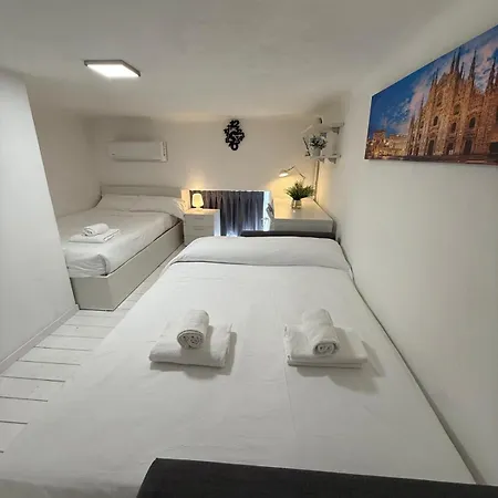 Appartement Comfort Loft 3br 3ba And Fast Wi-fi 15 Minutes To Duomo Milan