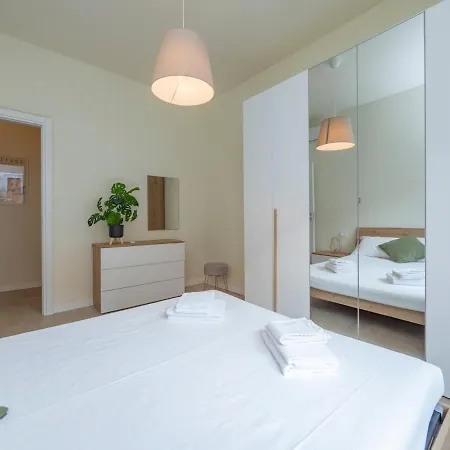 Apartamento Xenia - 3rooms In Via Massimo Gorki