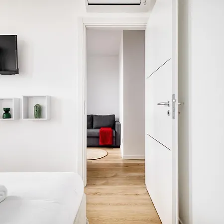New-build Bright & Quiet 1-br Flat With Balcony