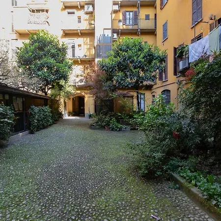 Xenia - 2 In Pietro Custodi 10 Apartman *