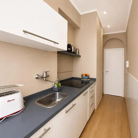 Three Bedroom In Porta Venezia ميلان