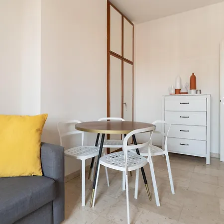 Apartamento Guesthost - Comfy Porta Venezia Mm1 Milão