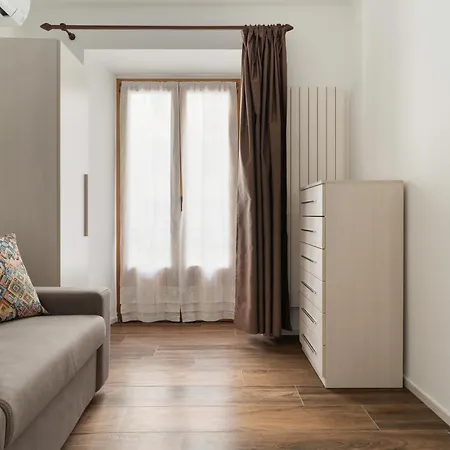 Porta Venezia-corso Buenos Aires - Moderno Trilocale Apartamento