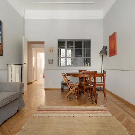 Guesthost - Spacious X6 Steps From Mm4 شقة ميلان