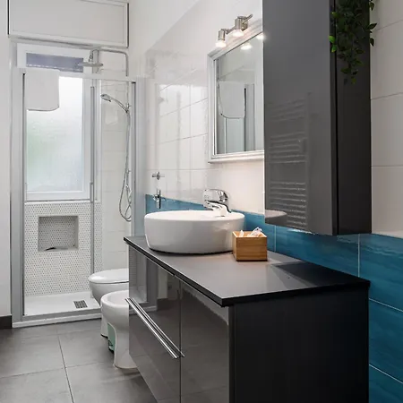 New - 2br - 2 Baths - A-c - M2 Cimiano - Bus 53 شقة