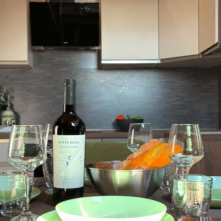 Porta Venezia One Bedroom Loft شقة *