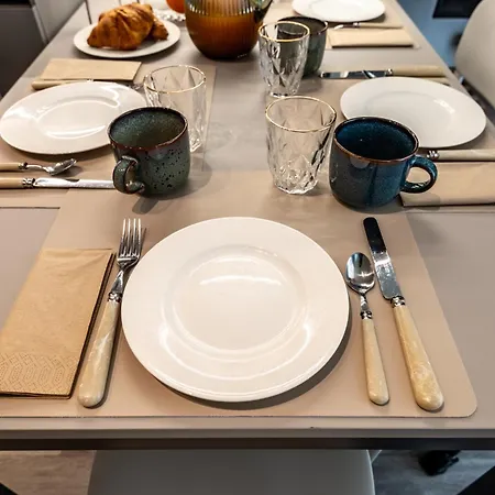 Appartement Stayeasy Tarabella - Metro Nearby & Private Parking *