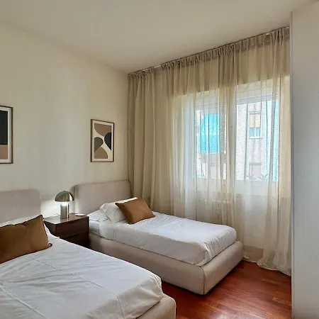 Apartamento Living Regina Giovanna Milão