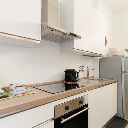 Apartamento Guesthost - Cozy X3 Near Gorla Mm1 Milão