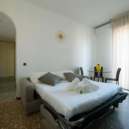 Daire Charming Two-room With View Of San Siro Stadium Upper Floor Milano