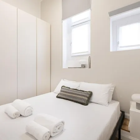 Easylife - - Varese 8 - Brera