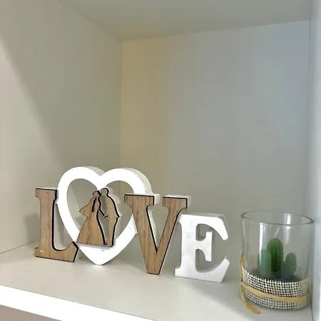 Elegant And With Terrace, 15 Min From Navigli And The Center Milano