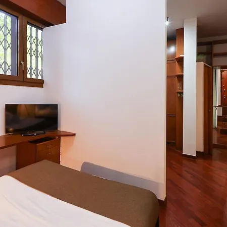 The Urban Nest One-bedroom Near M1 Milano