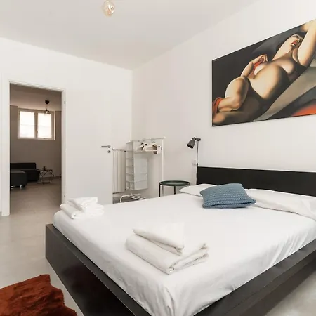 Guesthost - Comfy X4 Tolstoj Mm4 * Milão