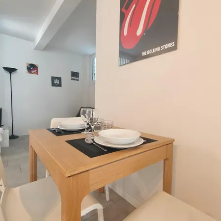 Strategic & Large With Self Check In - Fondazione Prada, With Ac, Wifi, Washing Machine Apartamento *