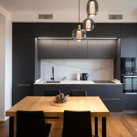 Elegant Designer In The Monumental Area Апартаменты *