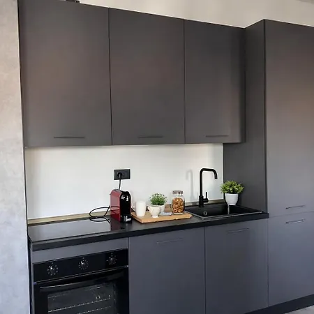 Bright Modern Loft In The Crocetta Area Apartman Milánó