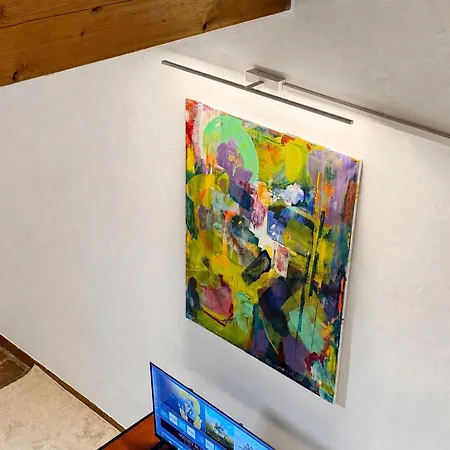 Navigli Art Apartment- M2 Porta Genova شقة *