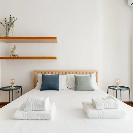 Guesthost - Modern Balcony Brenta Mm3 * Milan