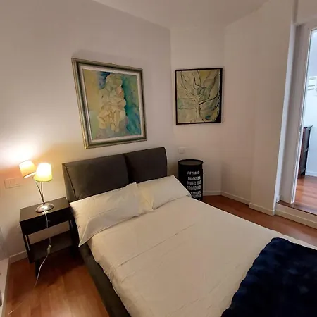 Spacious - M4 To Duomo - Free Garage Appartamento *