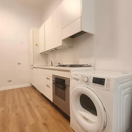 Apartman Urban In Shopping Area, Metro M1 With Self Check-in Milánó