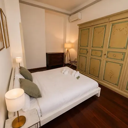 Private Garden & Free Parking - 2 Bedroom *