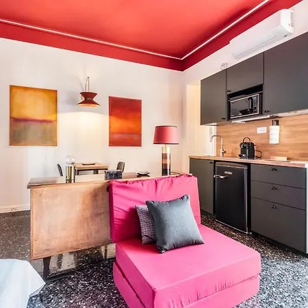 Luxury Repubblica 2 Pax Wi-fi شقة