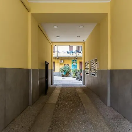 Nuovo Bilocale Ristrutturato Ultimo Piano Wifi 1 Min Metro Turro 10 Min Duomo *