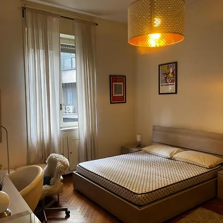 5 Rooms, 10 Guests, 220sqm, Terrace, 5mn Duomo